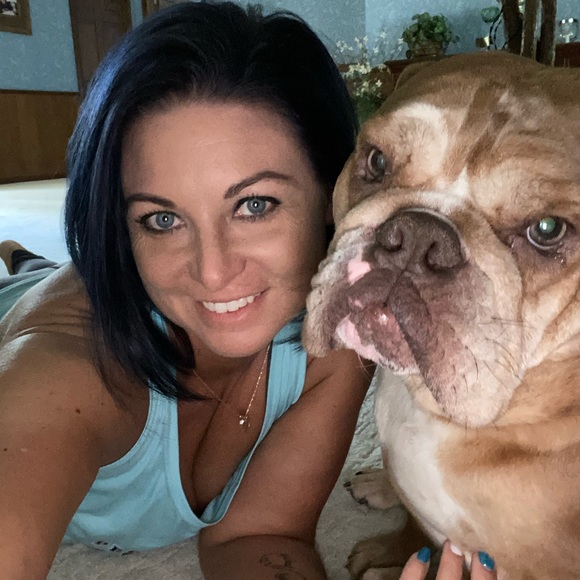 Meet your Posher, Katie - Picture 3 of 3